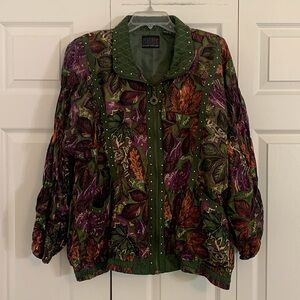Mureli Vintage Women’s XL Silk Bomber Jacket with Beautiful Details.   M1